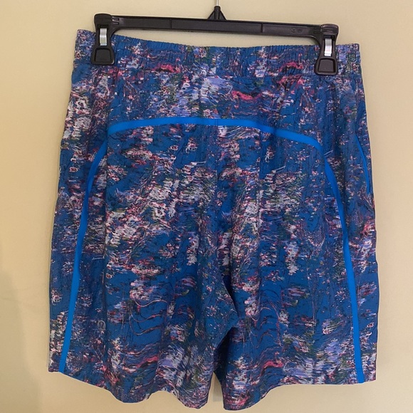 Blue/Pink Lululemon Pace Breaker Linerless Running Short - Size M - Picture 4 of 7